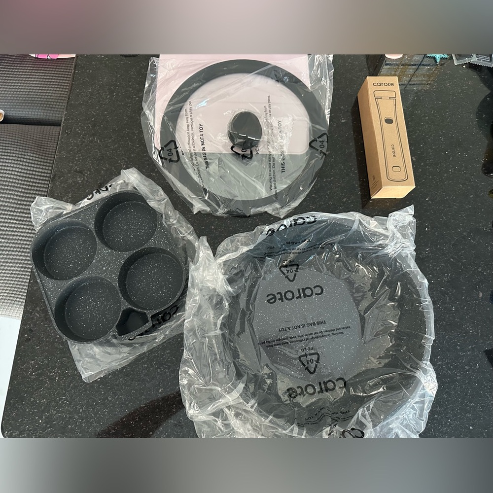5 pc Carote Nonstick Cookware Sets with Removable handle NEW